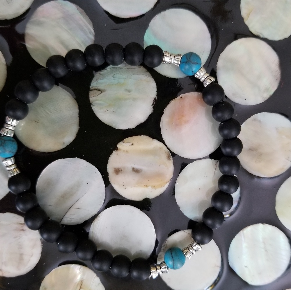 Bracelets - Picture 4 of 6